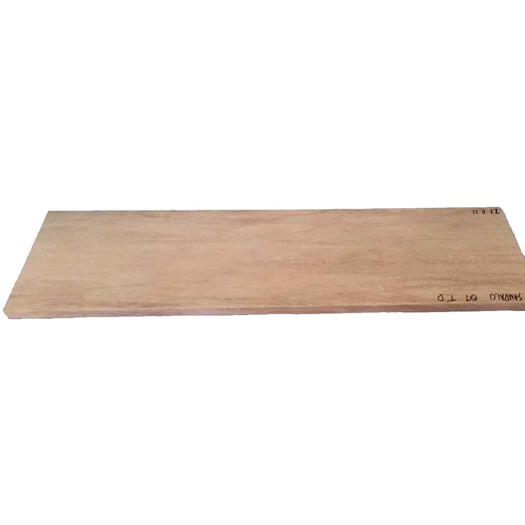 Peldaño de escalera - Calderona Sandalo